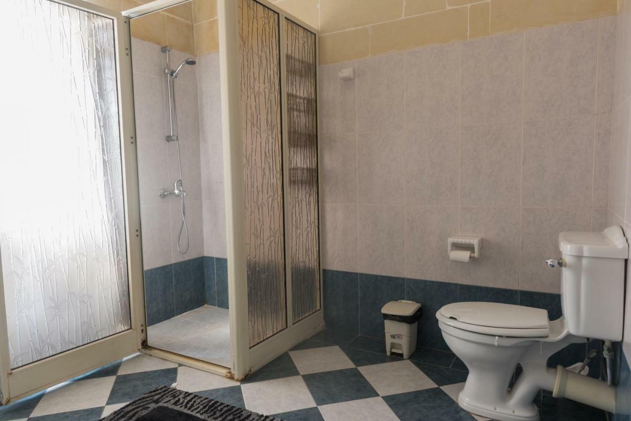 Acomodation House Kavarna Xaghra Bagian luar foto
