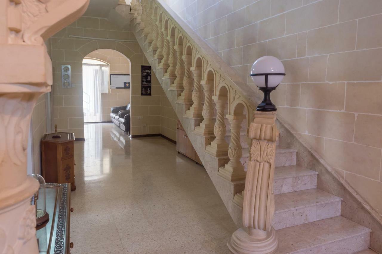 Acomodation House Kavarna Xaghra Bagian luar foto